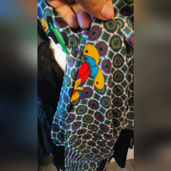 Elegant Multicolor Patterned Scarf - Picture 7 of 9